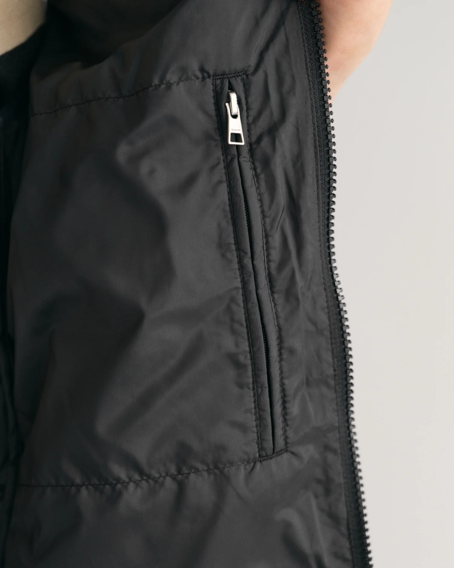 Light Down Vest - Image 4